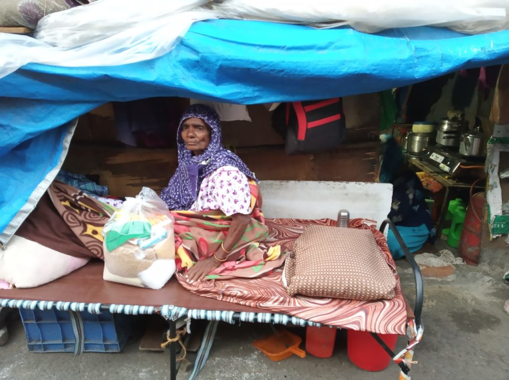 FOOD AID FOR INDIAN FAMILIES IN CRISIS