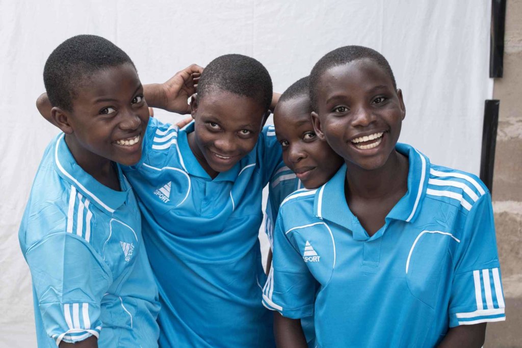 Support street-connected girls & women in Tanzania