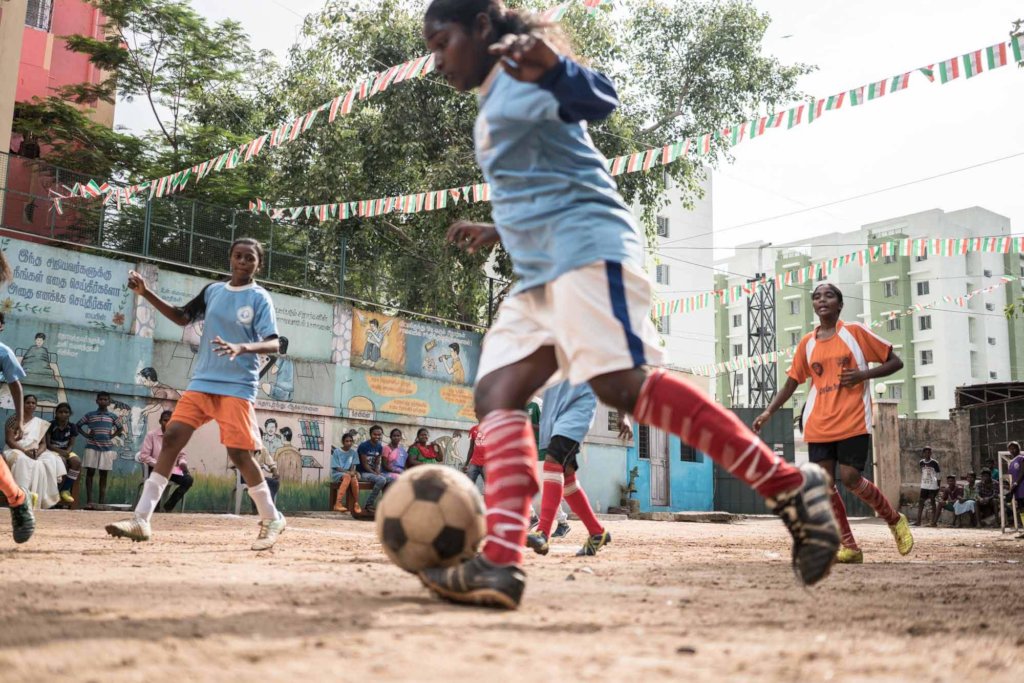 Support street-connected girls & women in Tanzania
