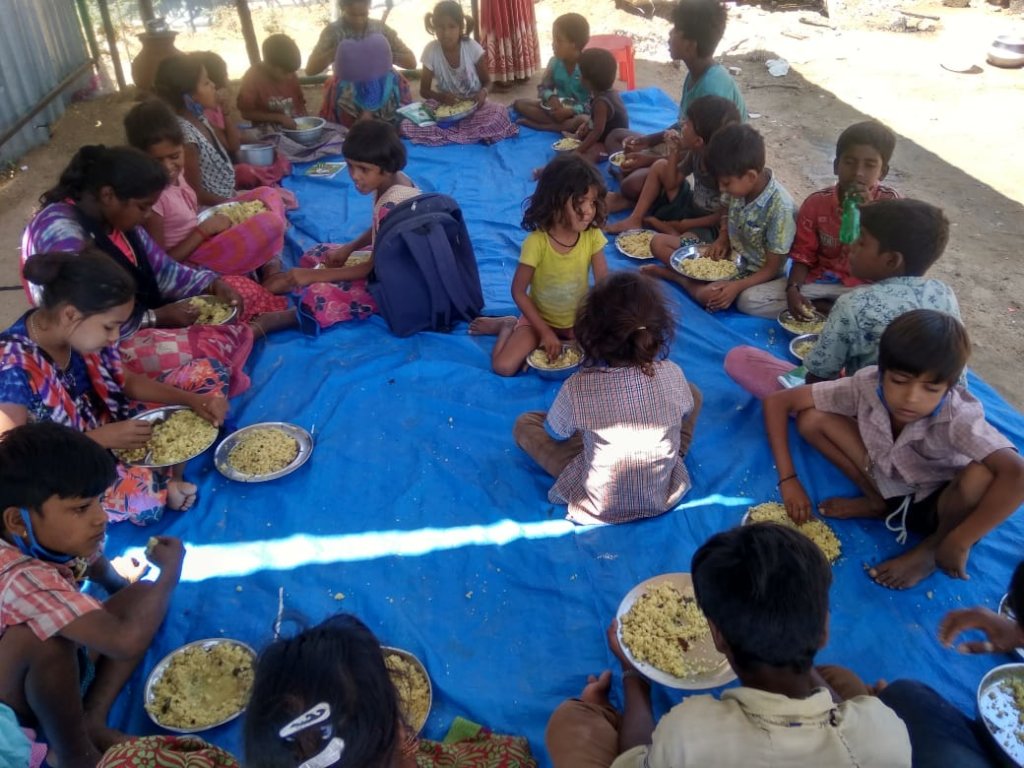Daily snack & education to 140 children in India