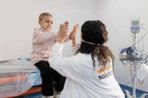 Soleterre's psychologist with young patient