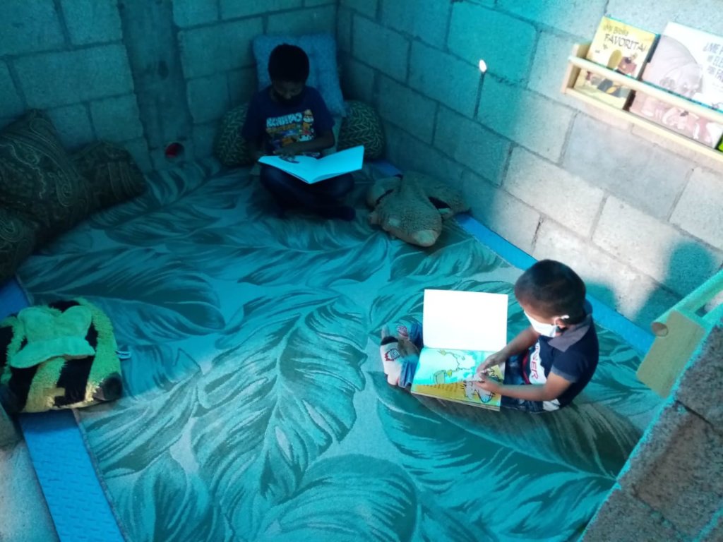 Share the joy of reading with a Guatemalan child
