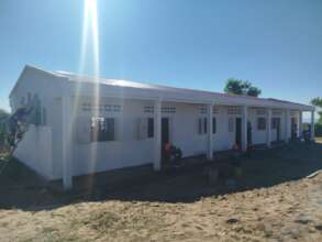 Finishing Touches to the Karinoro School Building