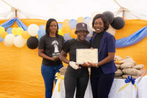 Zara's 2022 grads receive their completion awards