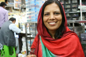 bead market with vocational trainer