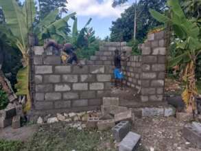 The building going up!