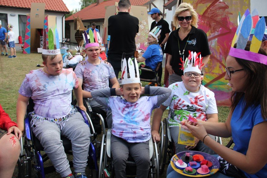 30 volunteers will help children with disabilities