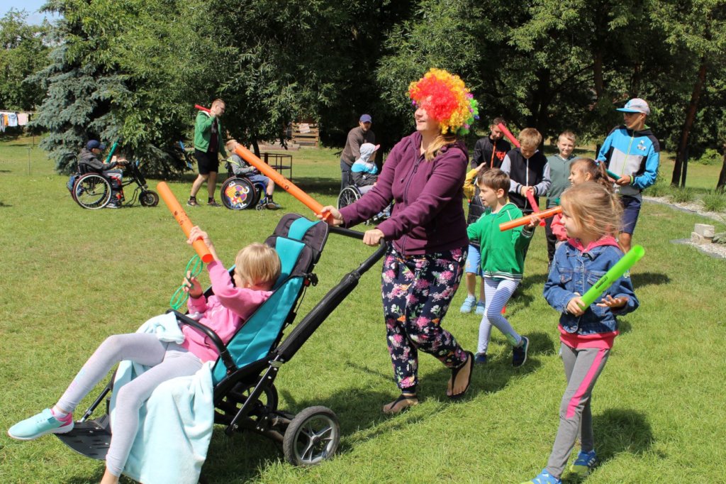 30 volunteers will help children with disabilities