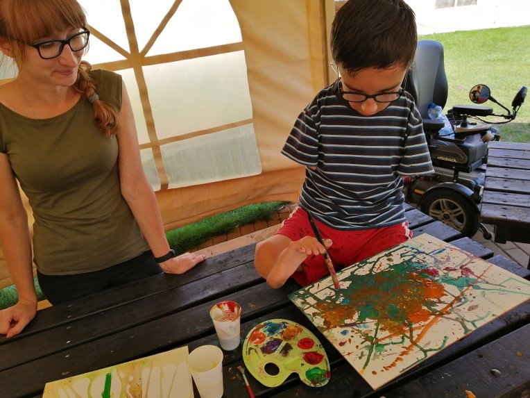 30 volunteers will help children with disabilities