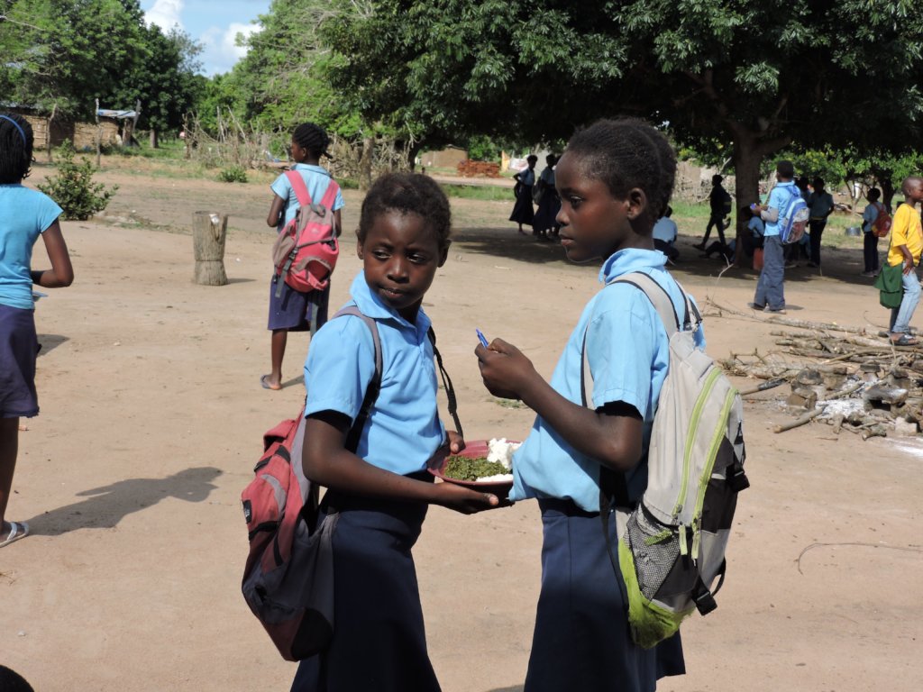 Empower Mozambican girls to go to high school