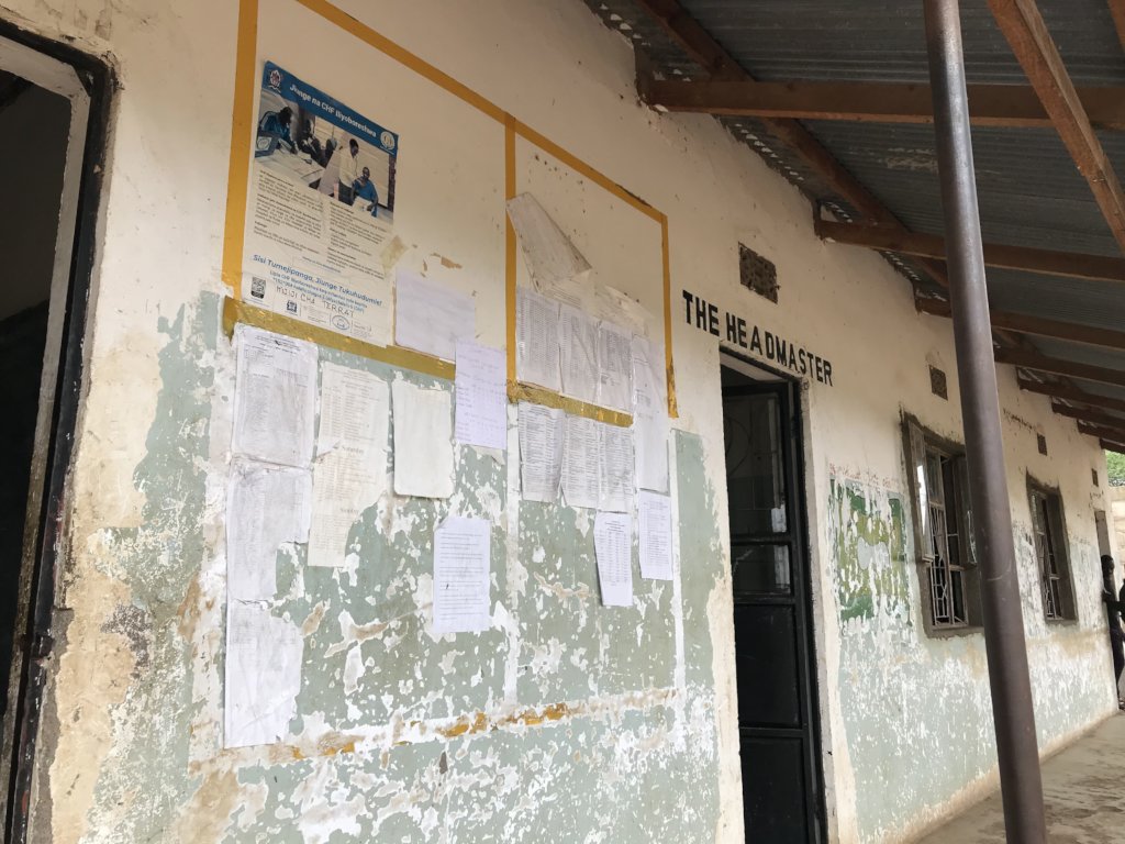 Improve 385 Tanzanian pupils' quality of education