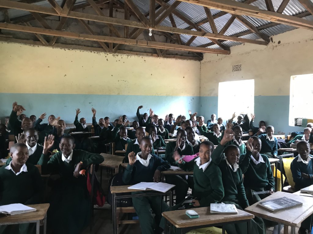 Improve 385 Tanzanian pupils' quality of education