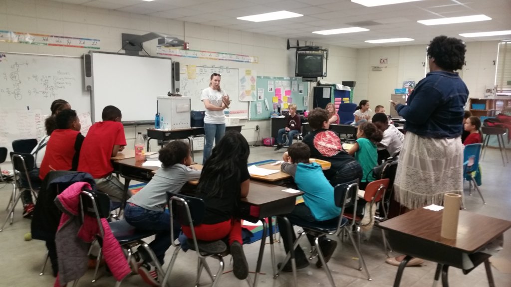 Help 50 Title 1 Classrooms Meet Wildlife Up-Close!