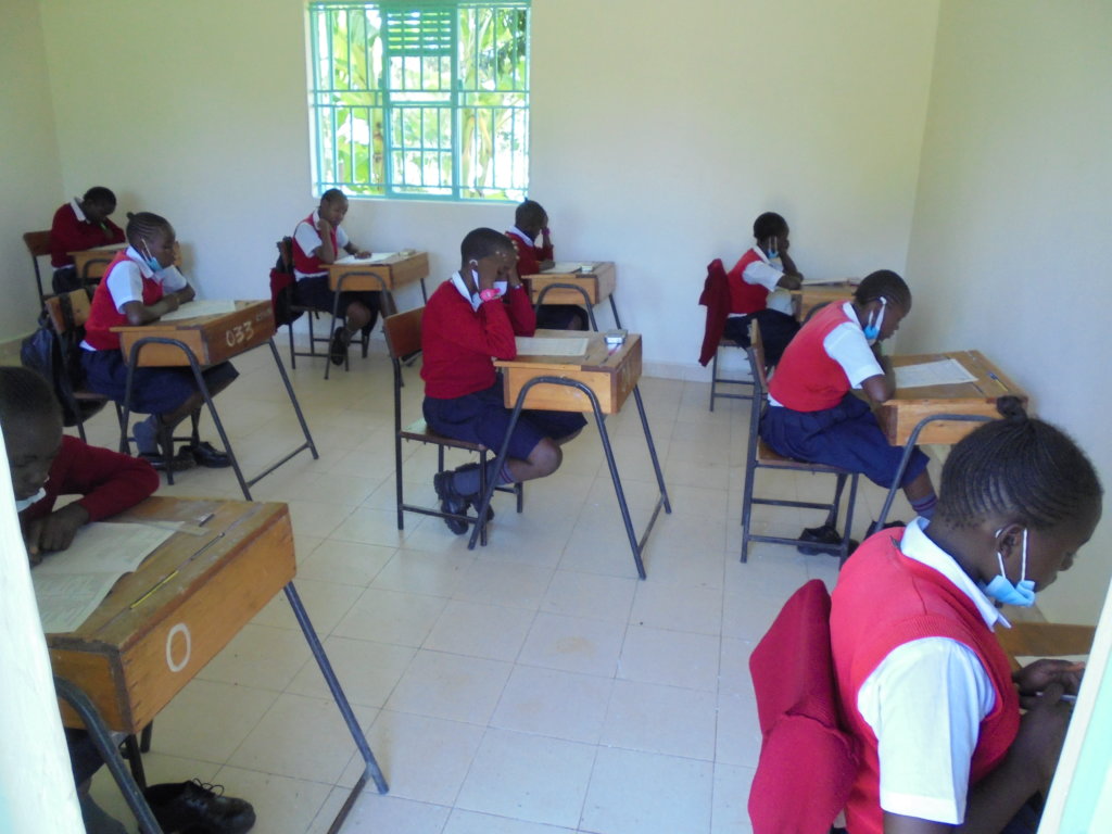 THE AKILI GIRLS SCHOLARSHIP FUND