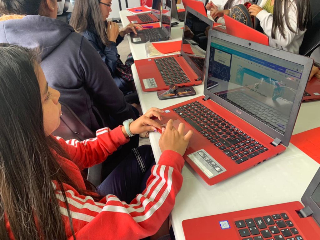 Help 300 low-income girls escape from poverty trap