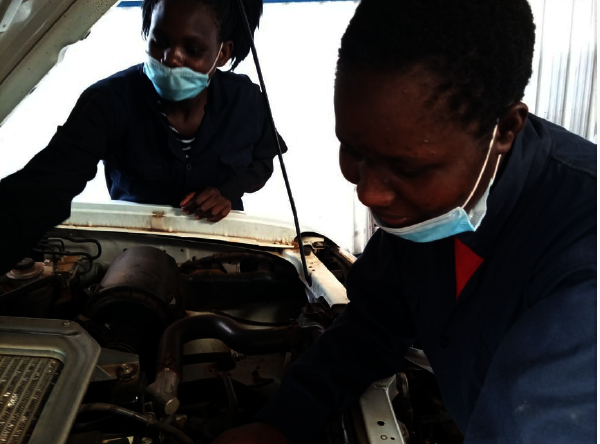 Garage run by female car mechanics in Nairobi slum