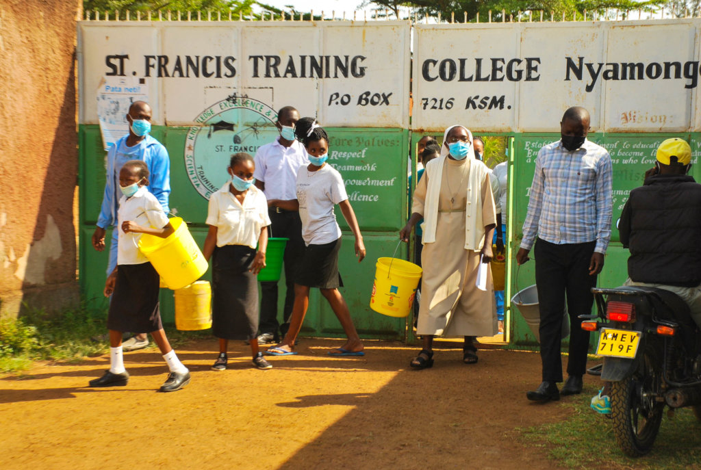 Provide clean water to over 1800 Nyamongeans