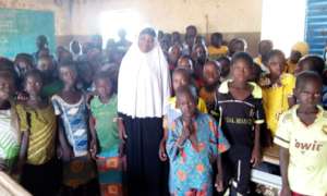 Mariam with her class