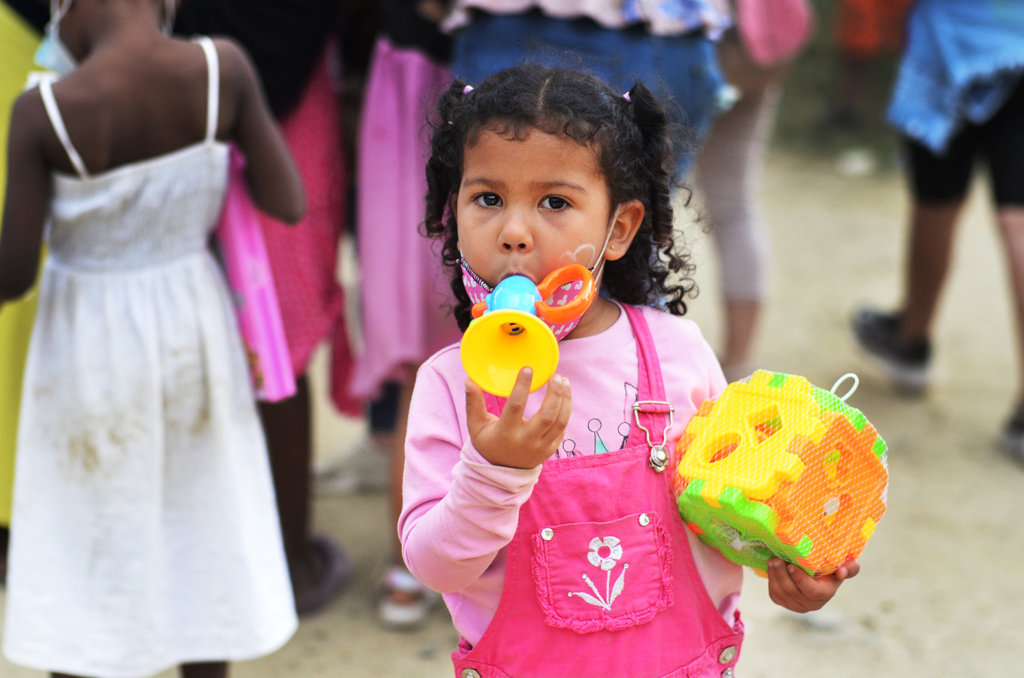 Feed, House & Educate Colombia's Most Vulnerable