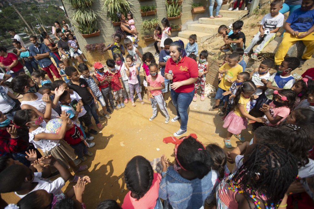 Feed, House & Educate Colombia's Most Vulnerable