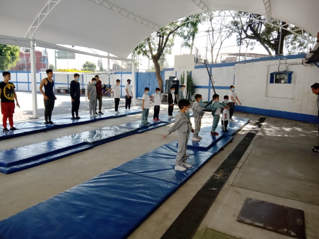 Helping Children at risk to make dreams come true