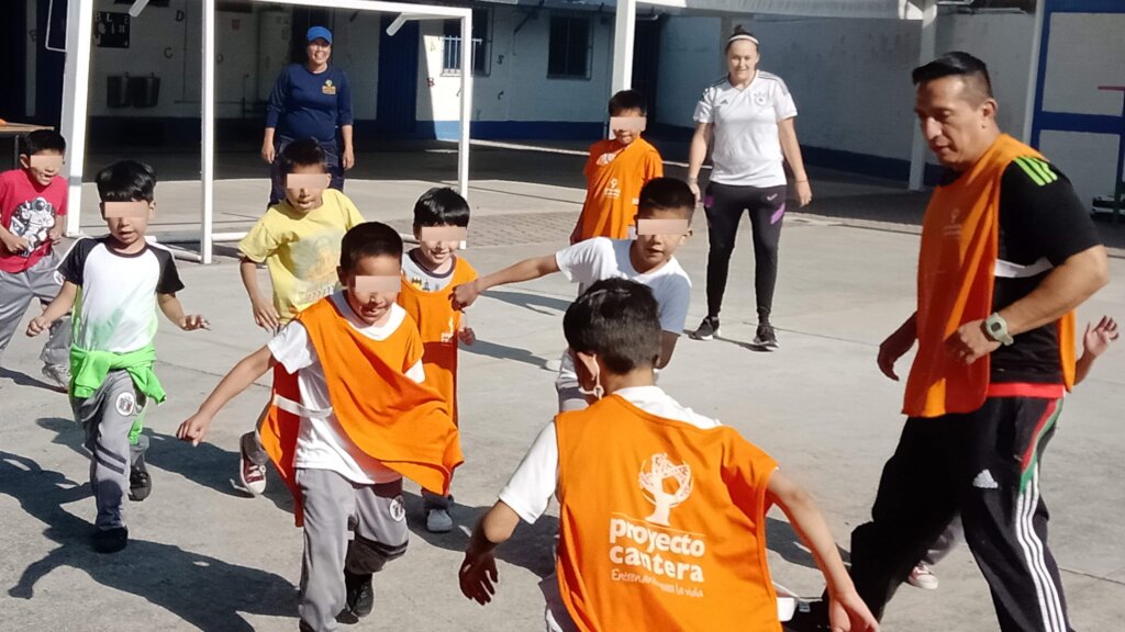 Helping Children at risk to make dreams come true