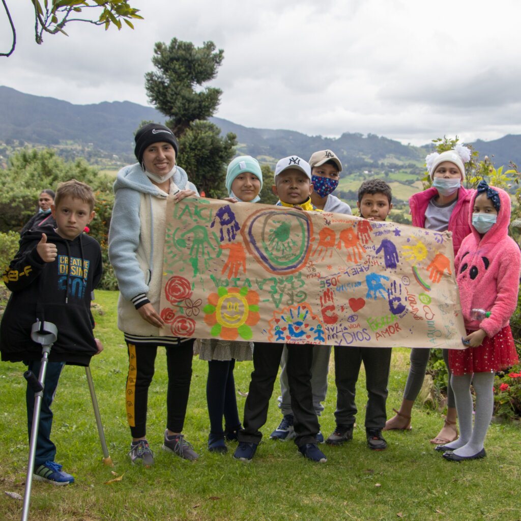 SUPPORT 220 CHILDREN WITH CANCER IN COLOMBIA