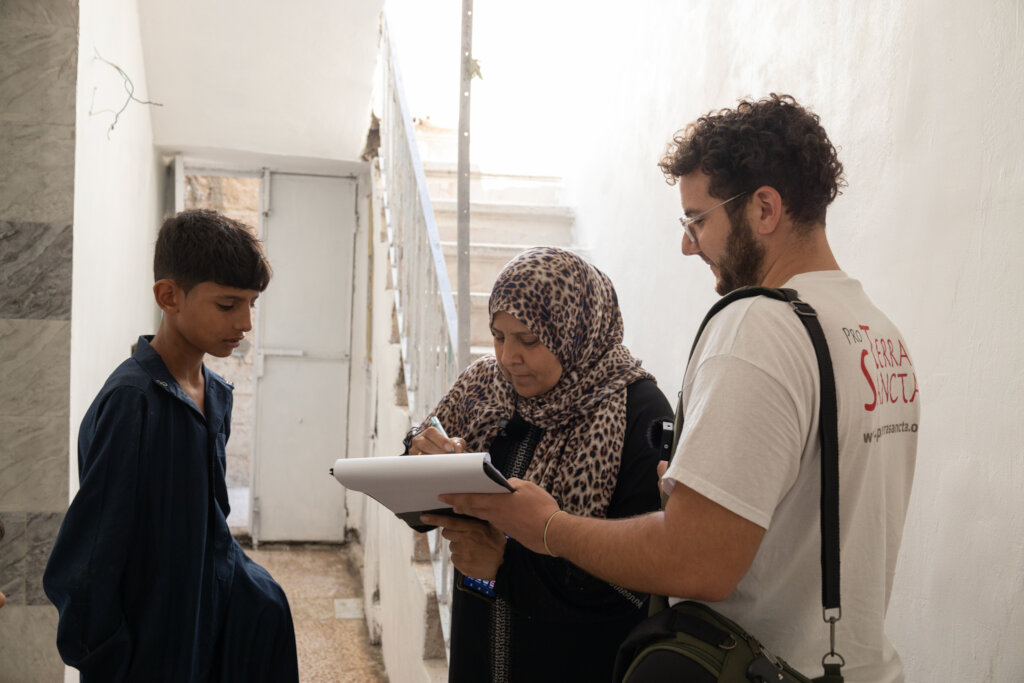 Solar panels for families in Syria