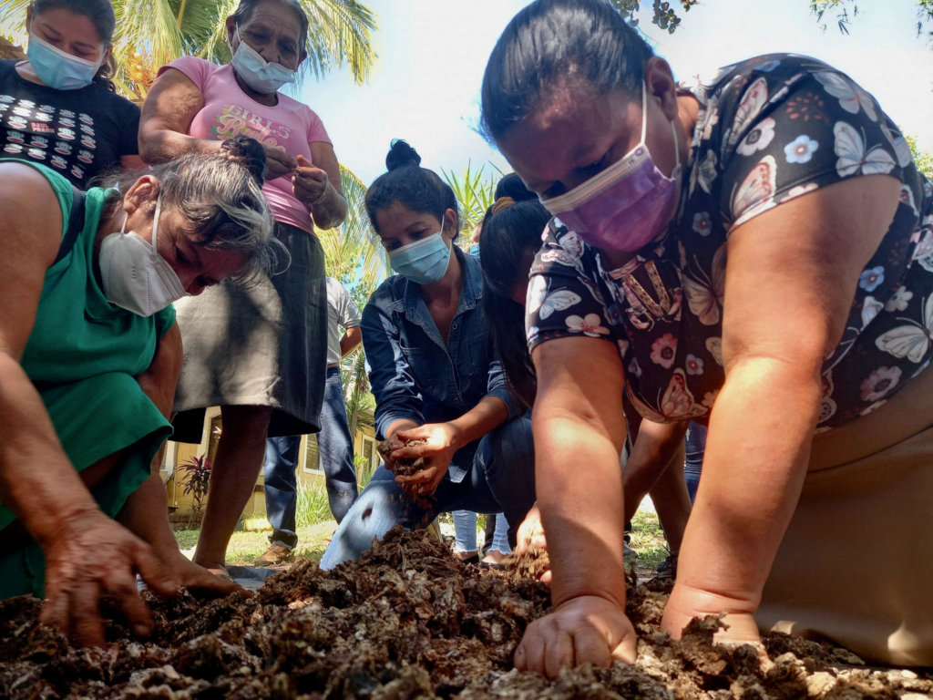 Women Participate in Agroecology Workshop