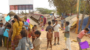 children's immediate action in flying kites