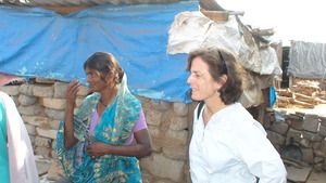 NOMADIC WOMEN OF THE COMMUNITY