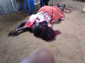 Road accident victim, woman passenger, no ambulanc