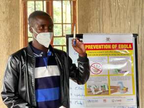 Health worker from Mpungu Health center teaching