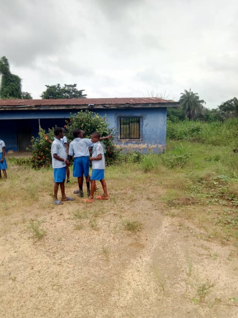 Support toilets for school children in Nigeria