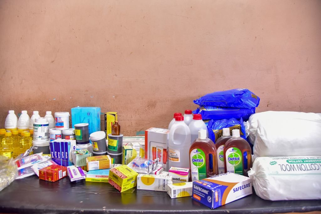 Provide 100 newborn babies' essentials in Nigeria
