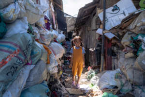 Helping Scavengers Children & Mum in Bali