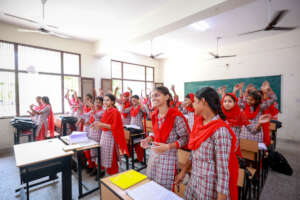 Tanshu with her Classmates