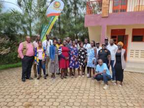 Group photograph of Health personnel & instructors