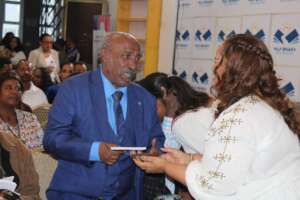 Partial picture of      Excuive Driectoer on Envet