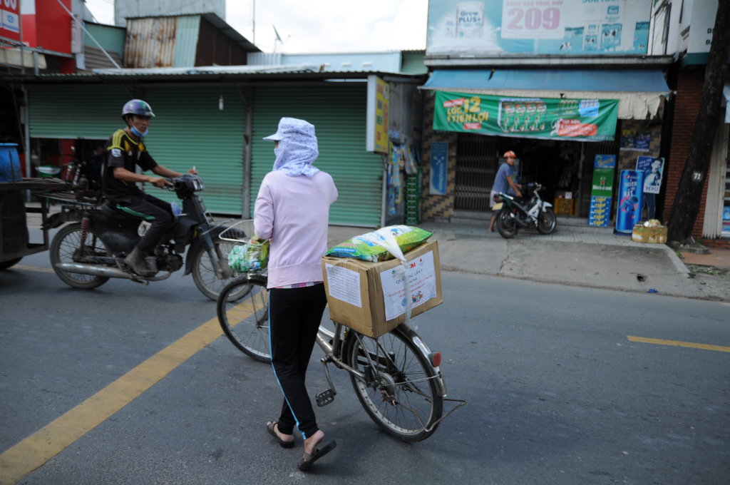 Helping 100 Left behind families in Vietnam