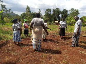 Demostrating organic farming
