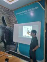 Discussing the next plans for the turtle hatchery