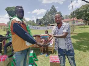 Elias receiving his cert