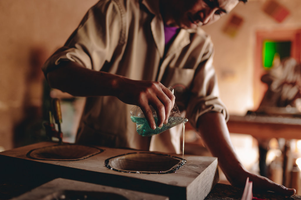 Train eight young Berber men in woodworking skills