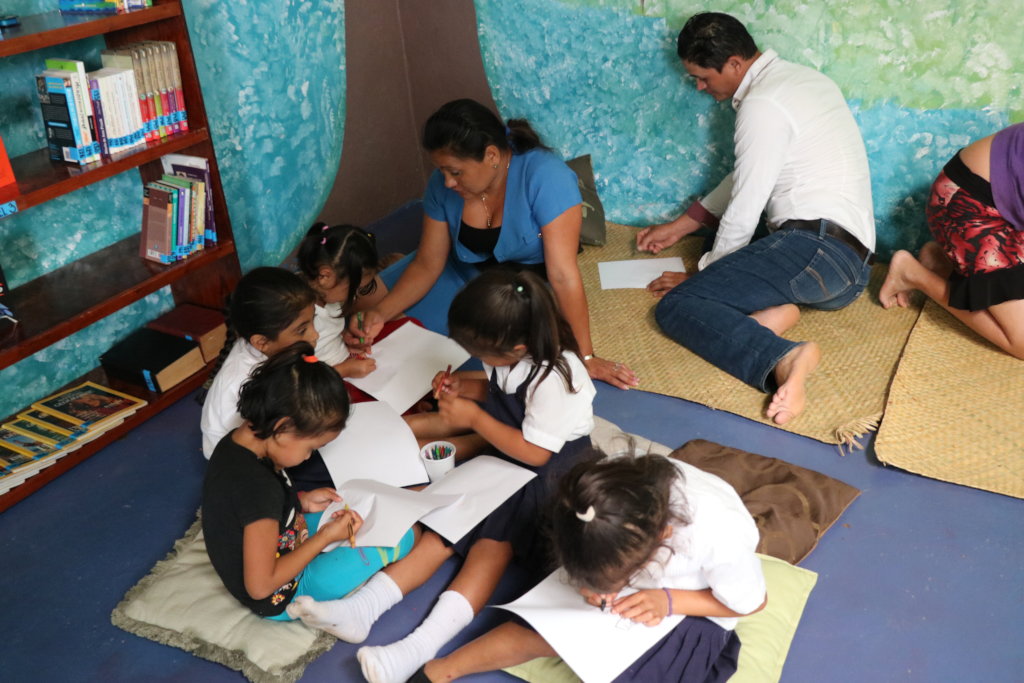Youth Centre for 100+ Young Leaders in Honduras