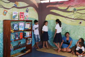 Story theatre of "The Paper Bag Princess"