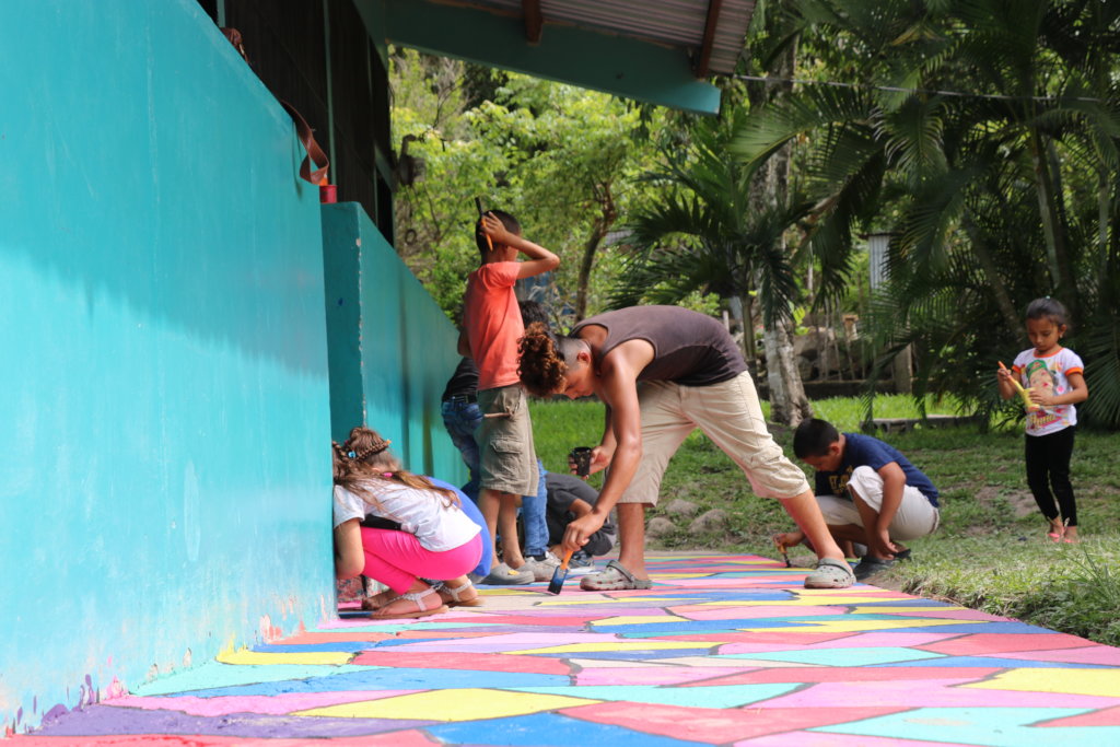 Youth Centre for 100+ Young Leaders in Honduras