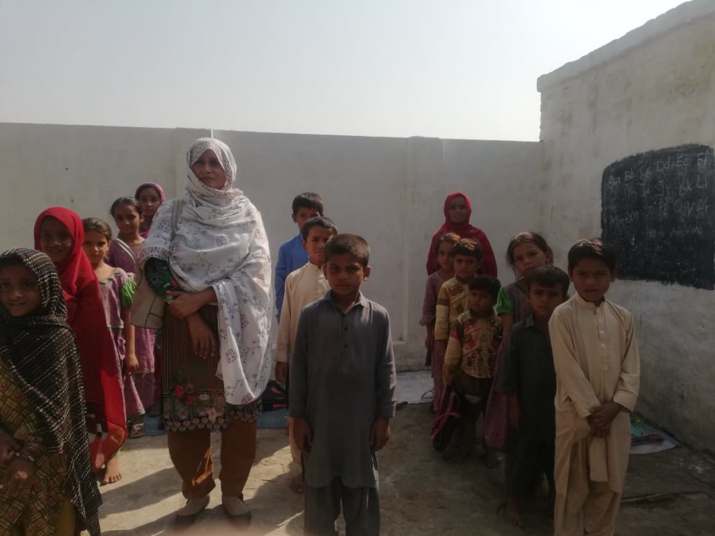 Enroll 1 million Pakistani street kids to school