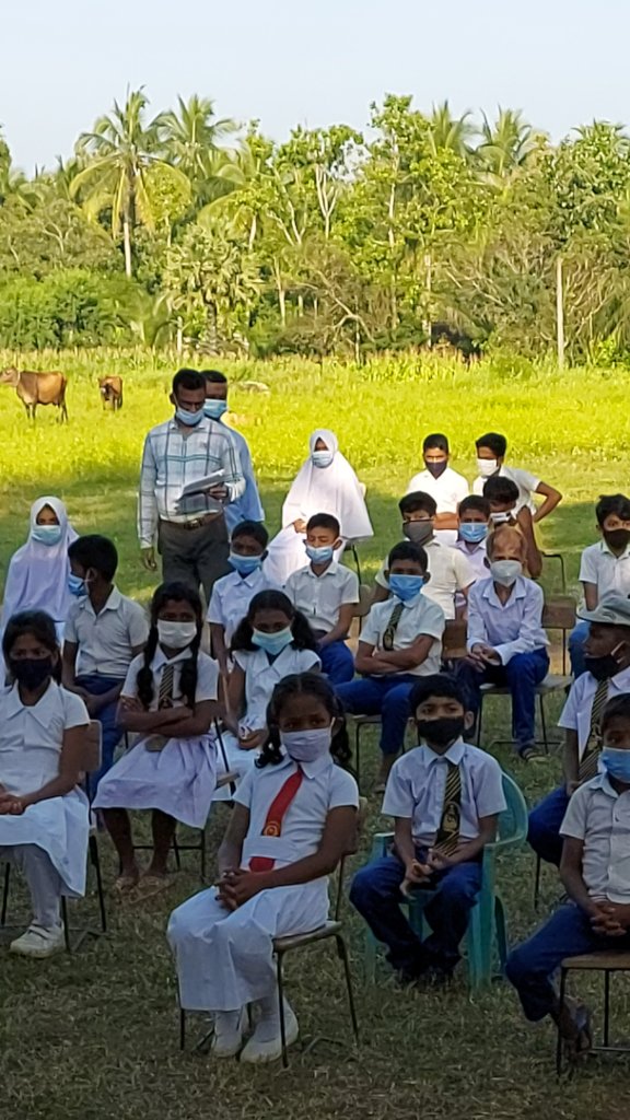 Support 2,000 rural students to go to schools