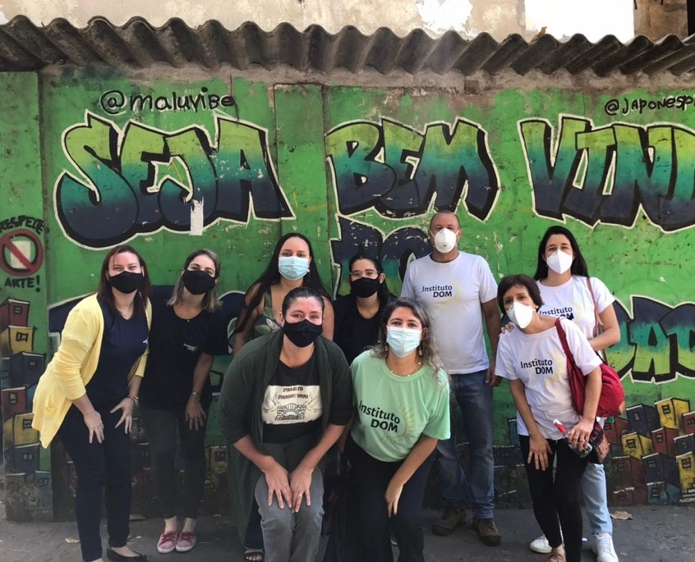 Give 30 Poor Mothers in Rio an Income Opportunity